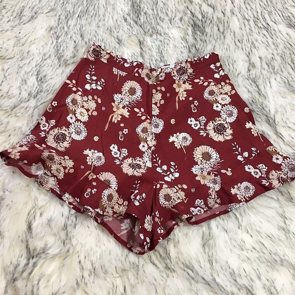 Charlie Holiday Women's Avalon Shorts Size 4‎ US 8 UK Red Floral Short Mini